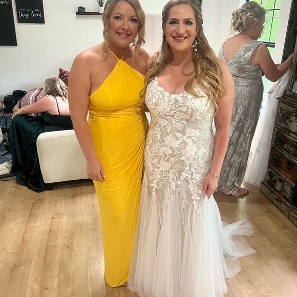 MAC DUGGAL Halter Neck Rouched Side Front Slit Gown in Marigold Size Medium - Picture 13 of 13